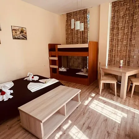 Апартамент Mountaine Breeze 2 Sunny *